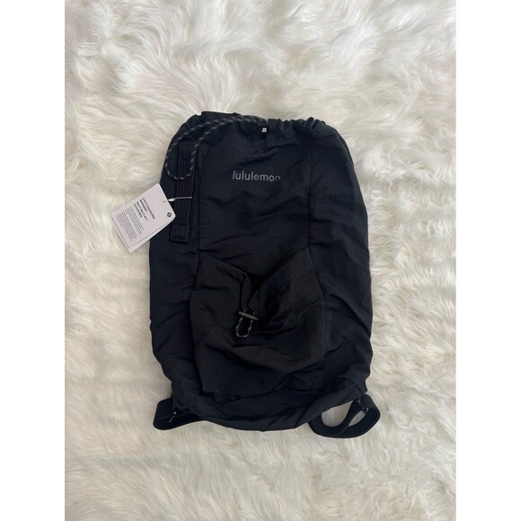 Lululemon 2-in-1 Convertible Backpack Black 21L main image 8